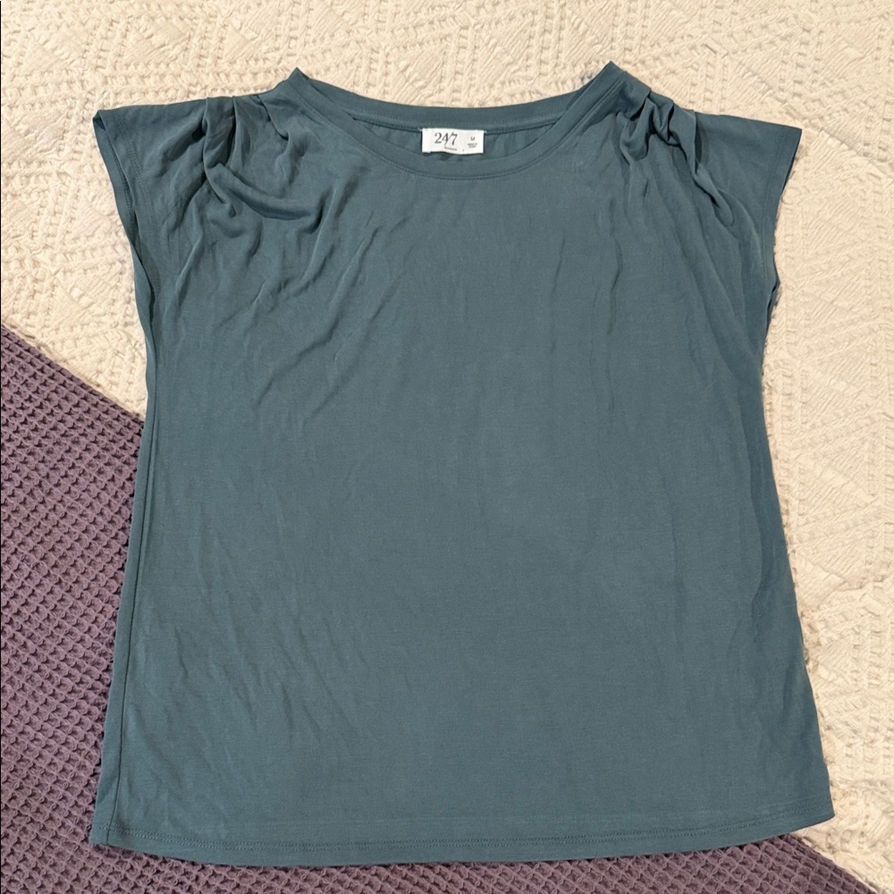 47 Women's Blue Short Sleeve Tee